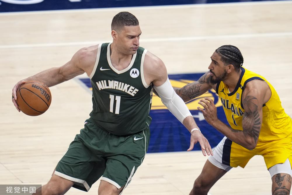 篮球场上从 篮球场上从